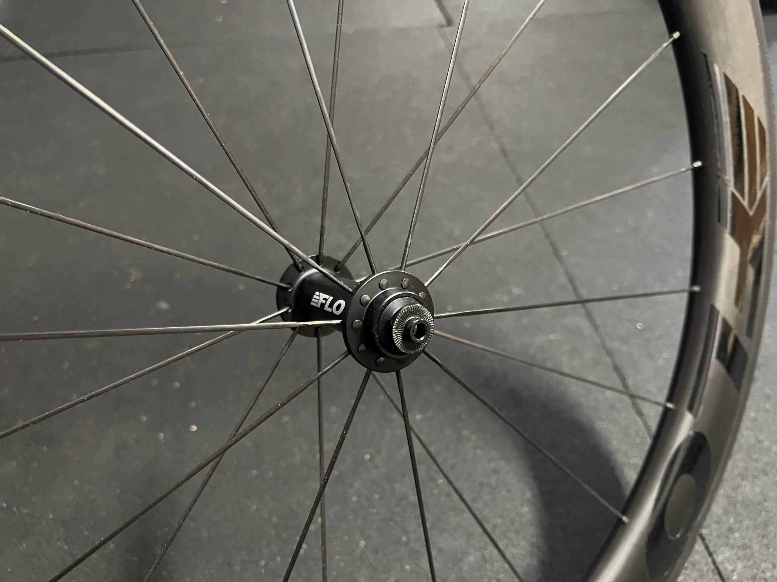 How a Cycling Wheel Supports its Load